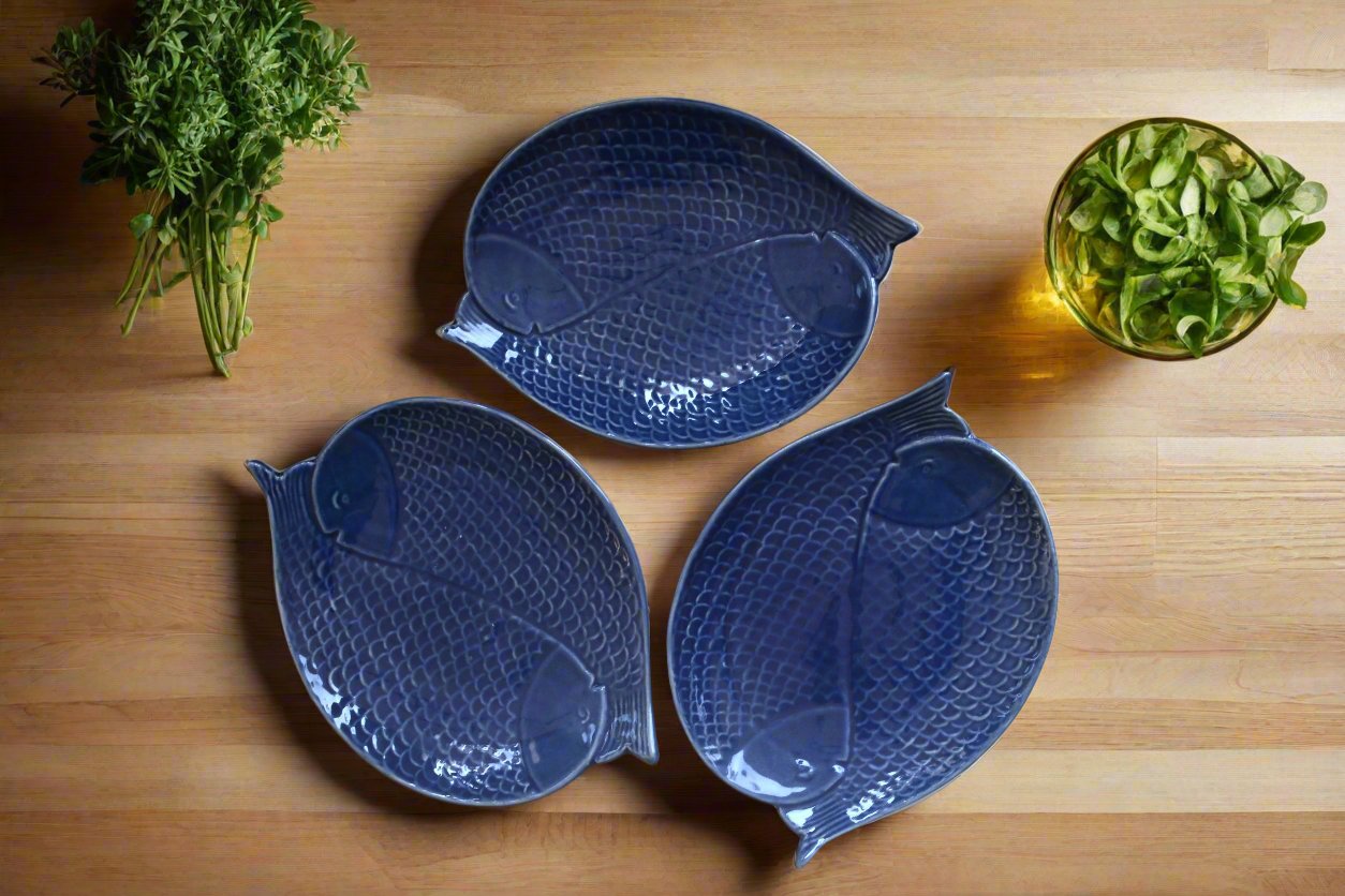 Elegant Oval Ceramic Serving Tray – Midnight Blue