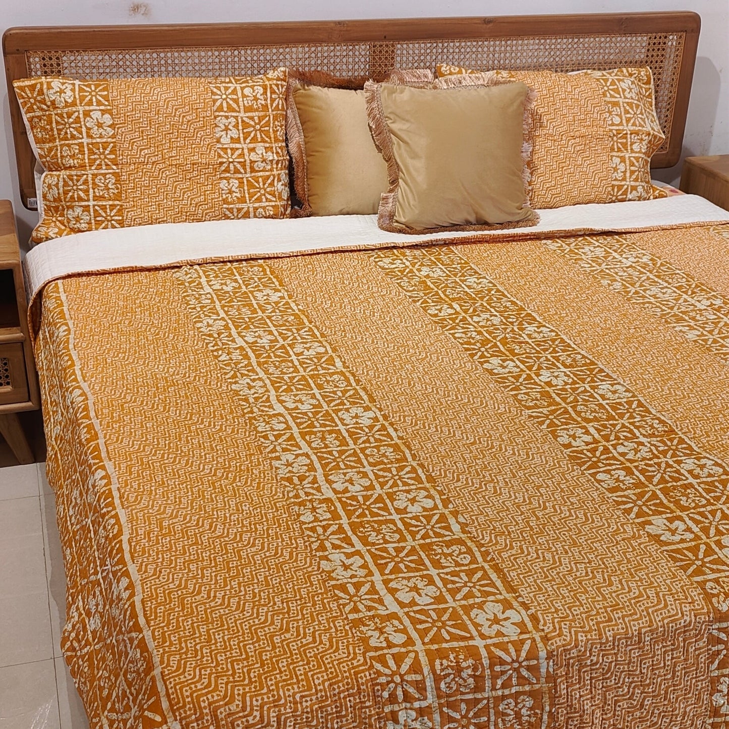 Quilted Blockprinted Bedcover - Moraccan