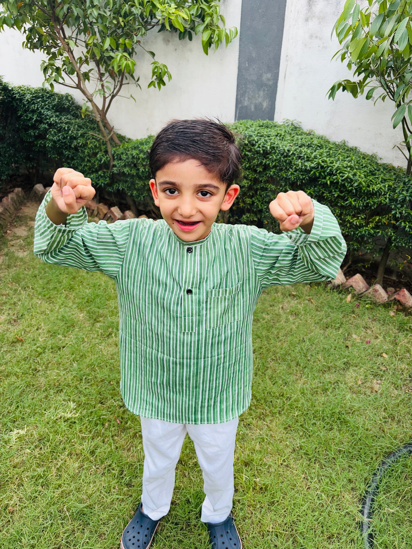 KIDS LOUNGE WEAR SET GREEN STRIPES