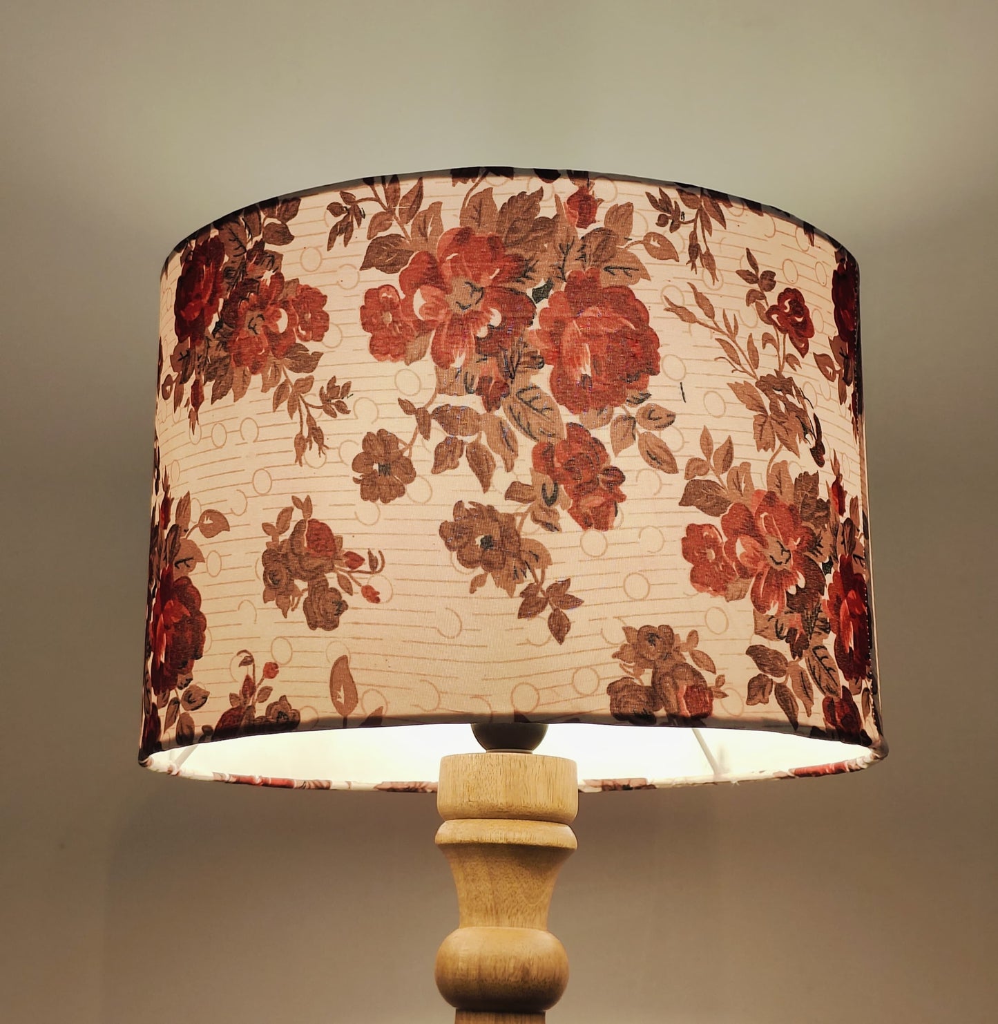 LAMP SHADE SPRING