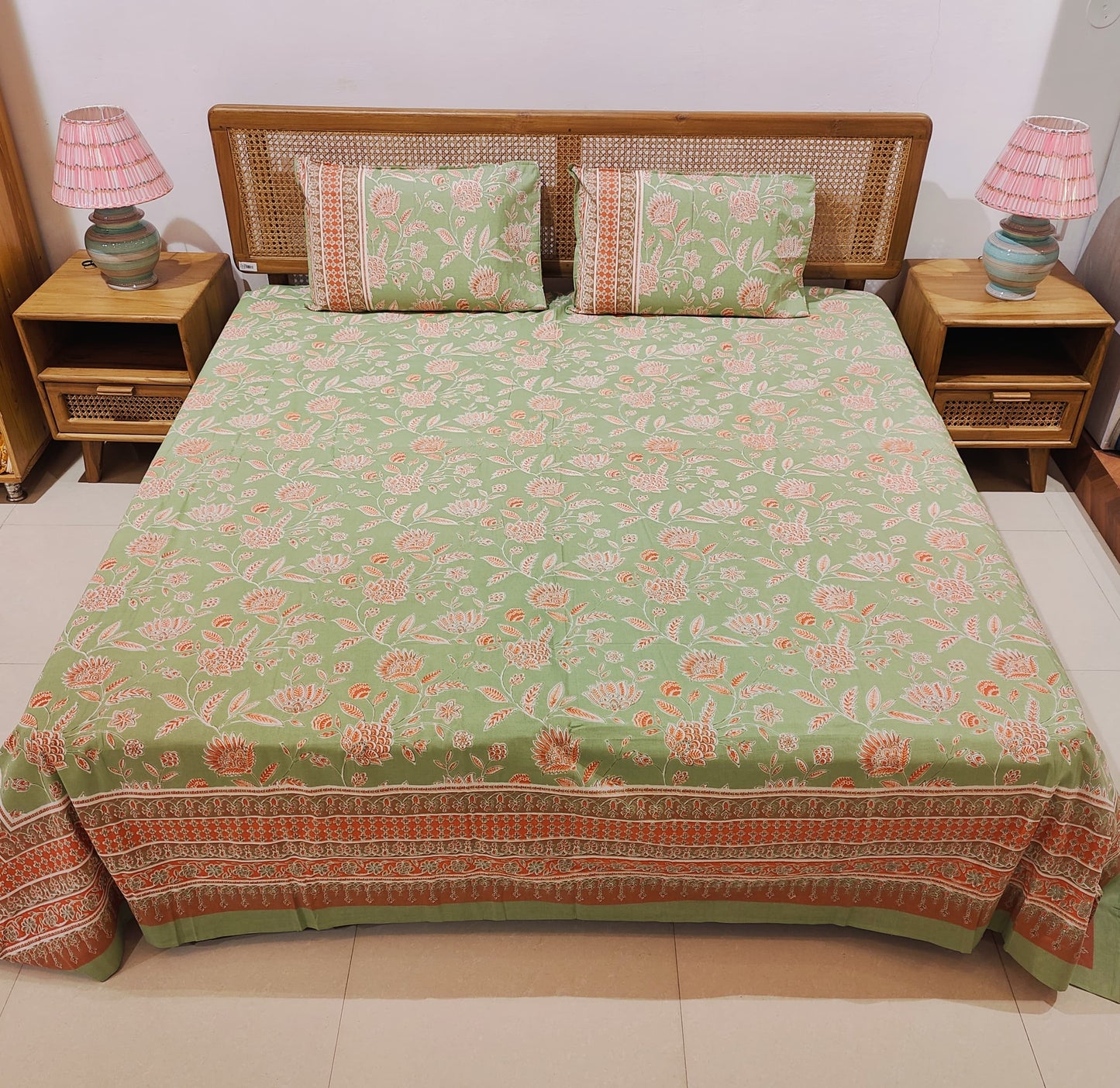 Meadow Bloom Cotton Bedsheet Set