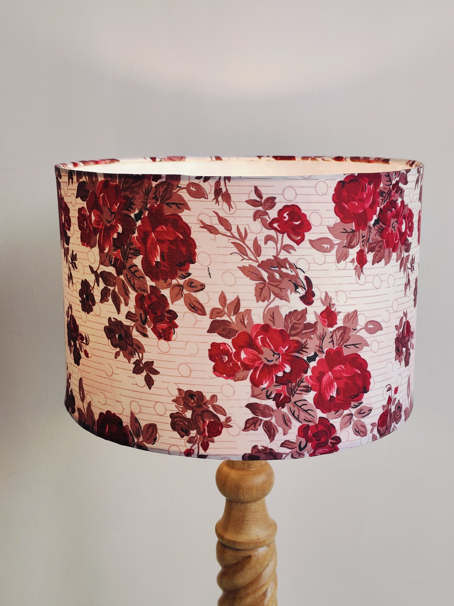 LAMP SHADE SPRING