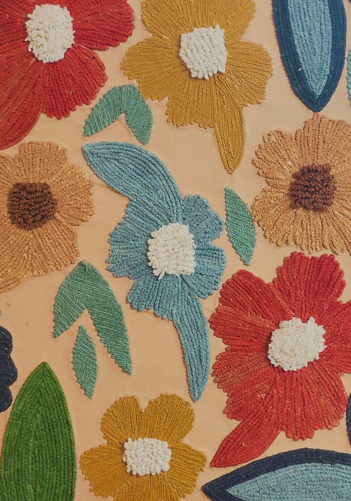 Handwoven Floral Wall Frame – Bloom Burst