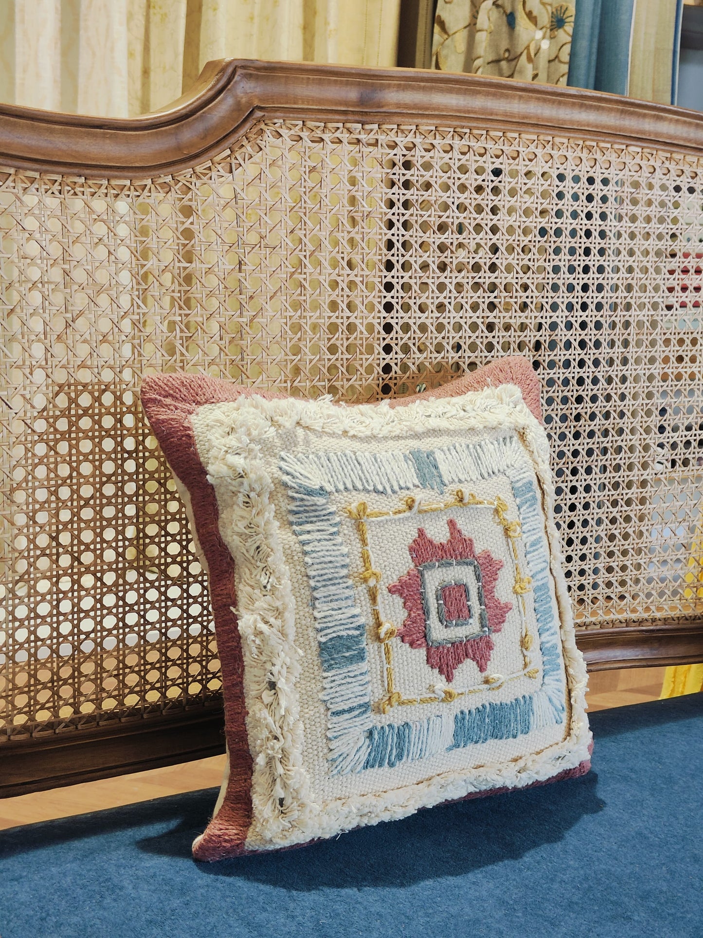 BOHEMIAN TUFTED CUSHION COVER