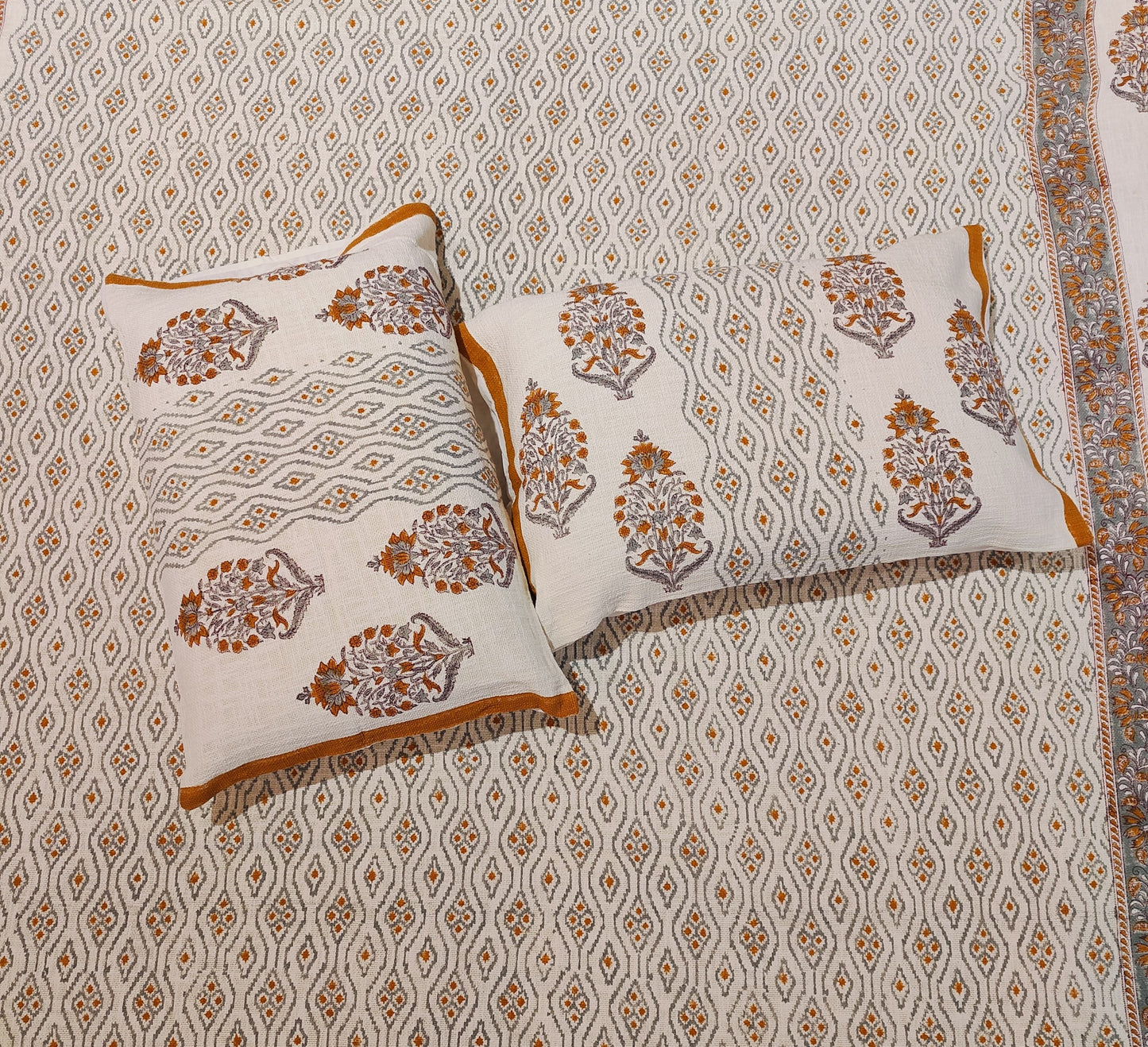 Amber Jaal Handblock Cotton Bedcover Set (3-Piece)