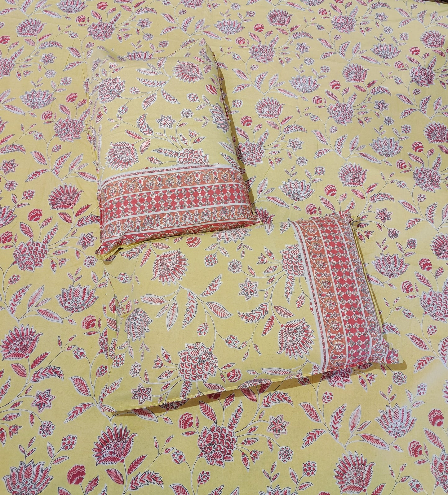 Sunlit Blossom Digital Cotton Bedsheet Set