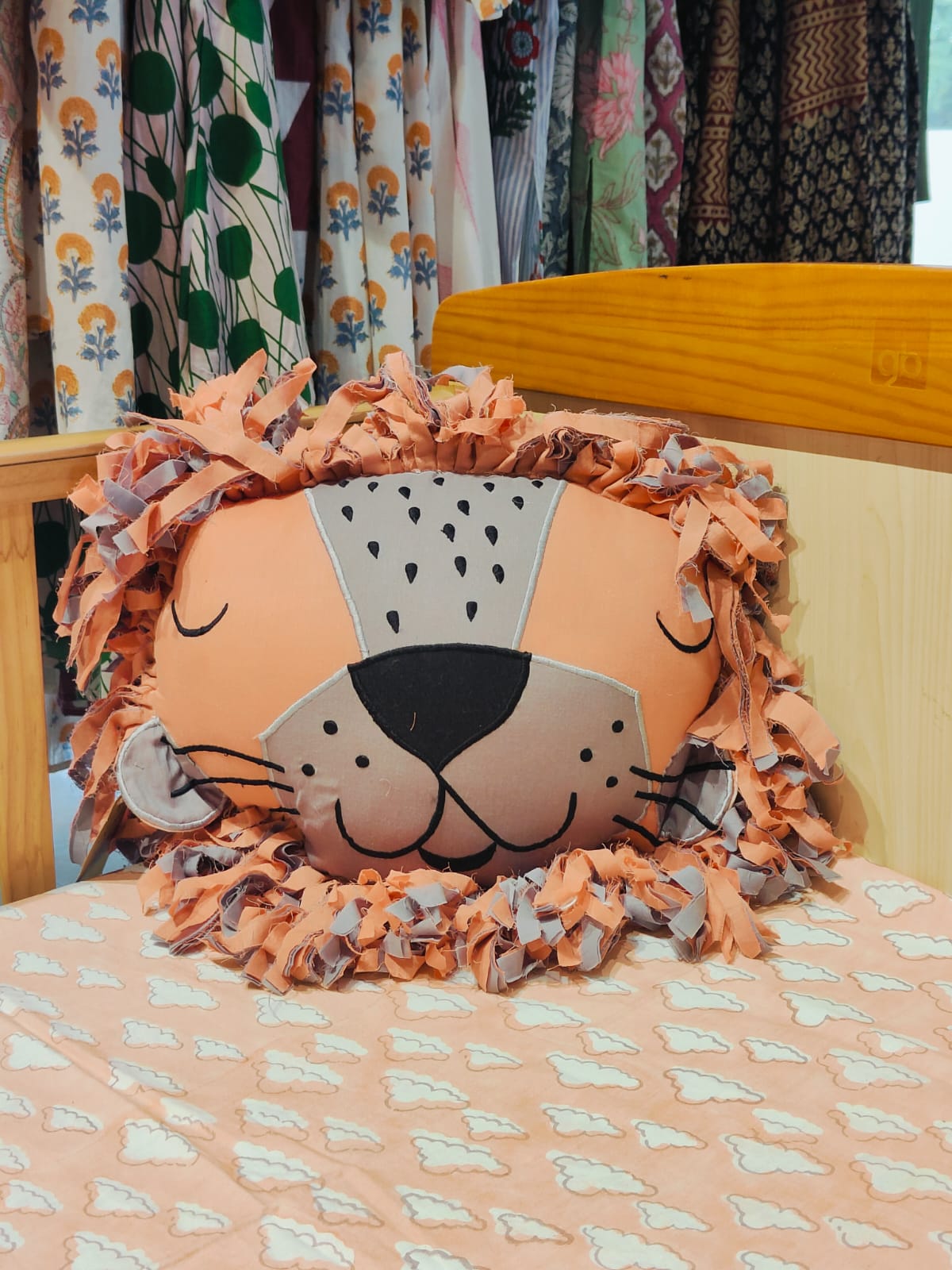 🦁 Sleepy Lion toy– Roar into Dreamland