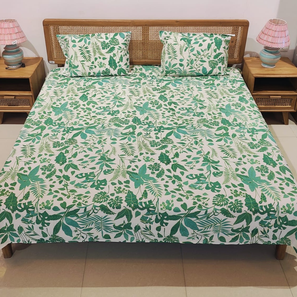 Tropical Leaf Cotton Bedsheet Set