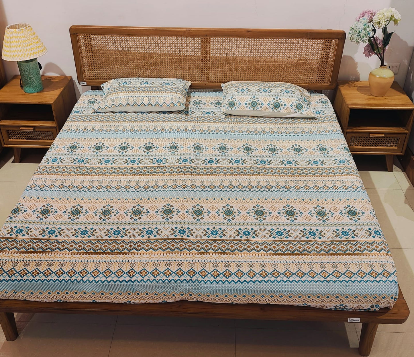 Ethnic Print fitted Cotton Bedsheet Set