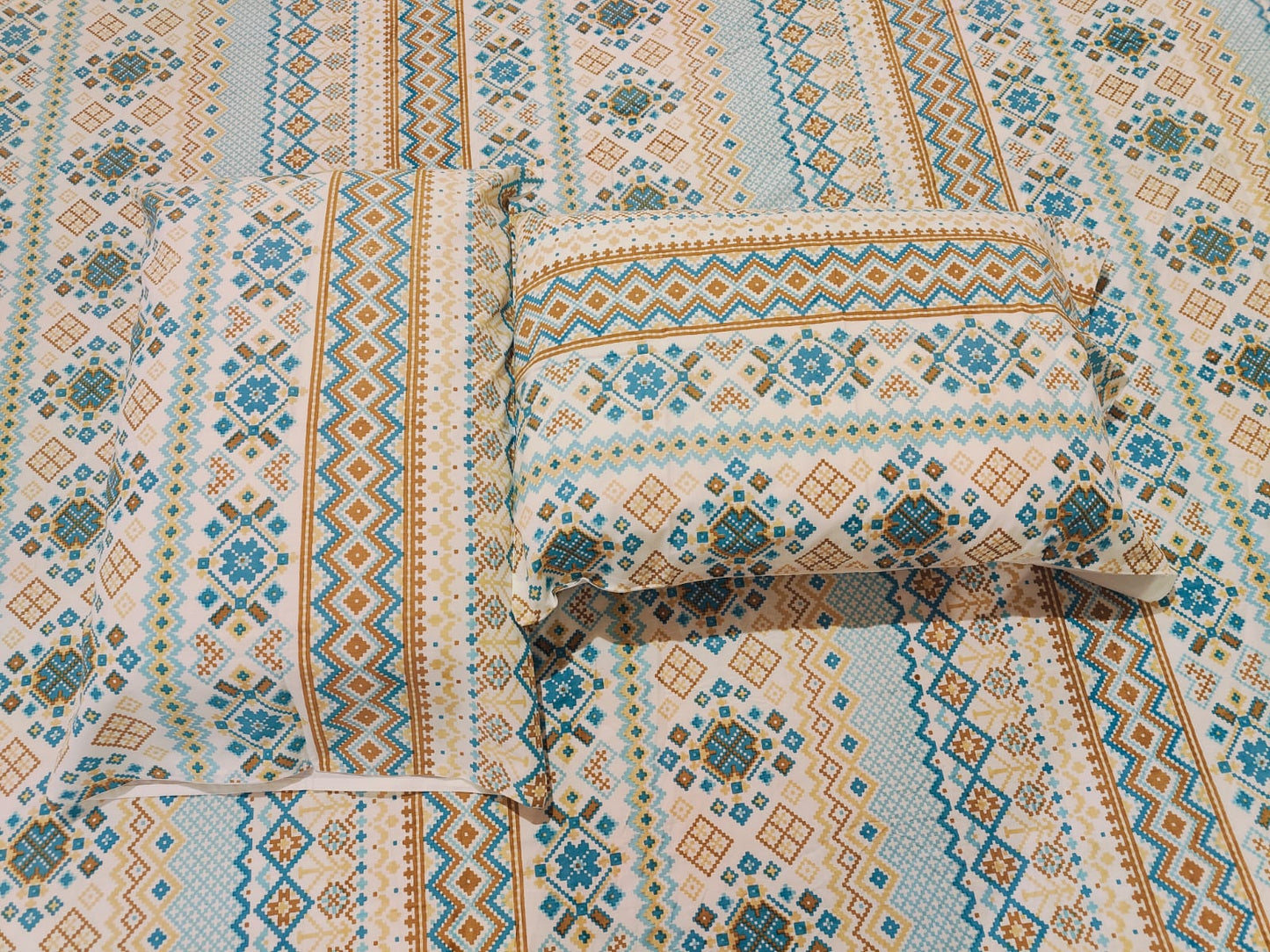 Ethnic Print fitted Cotton Bedsheet Set