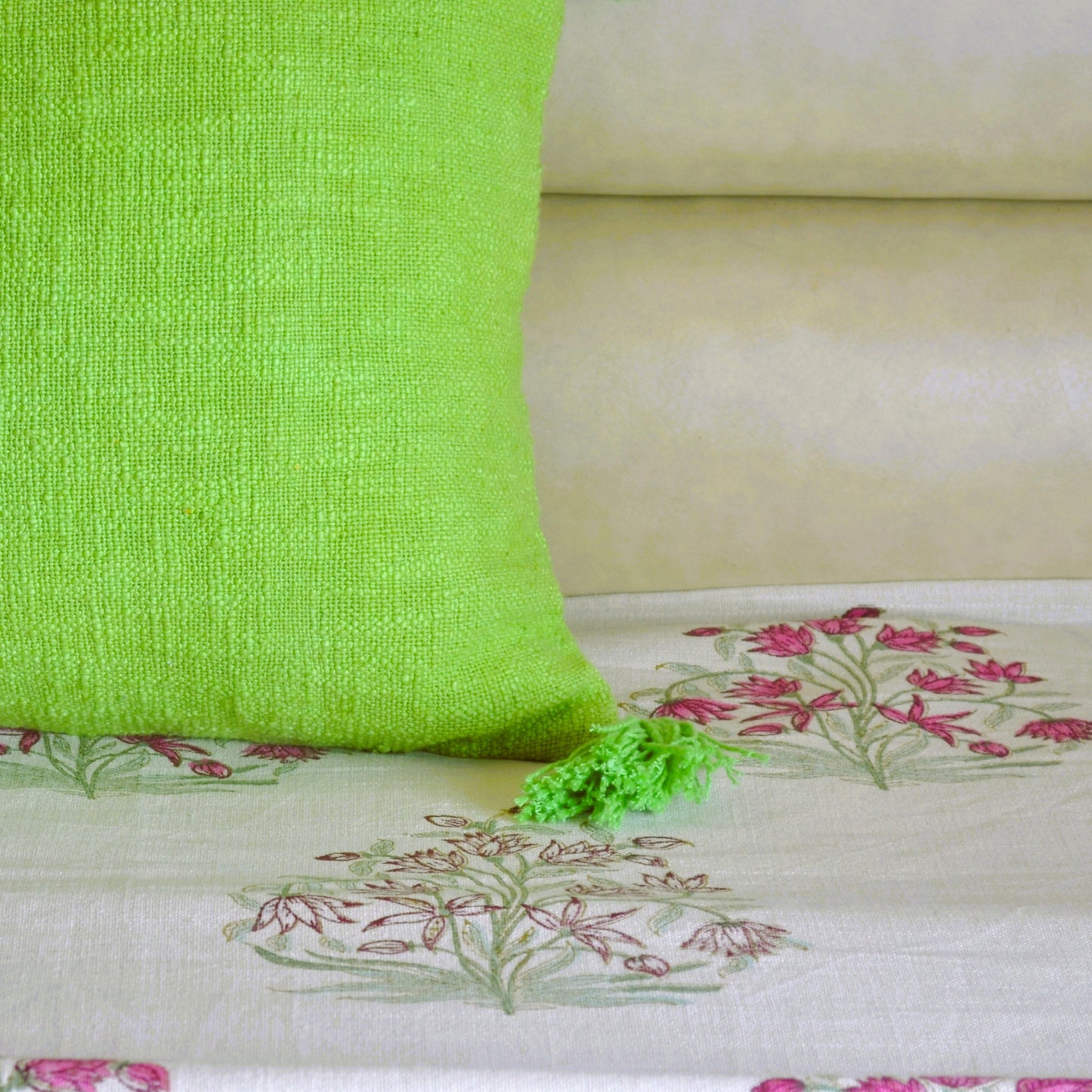 Slub Cotton Solid Green  Cushion Cover