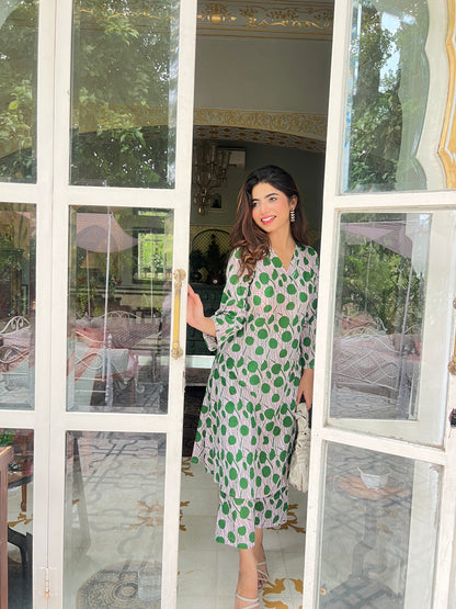Calendula Kurta & Straight Fit Pant