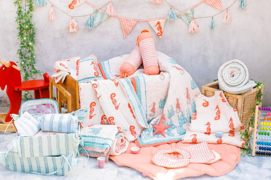 Seahorse Dreams Baby Bedding Set – 5 Pieces