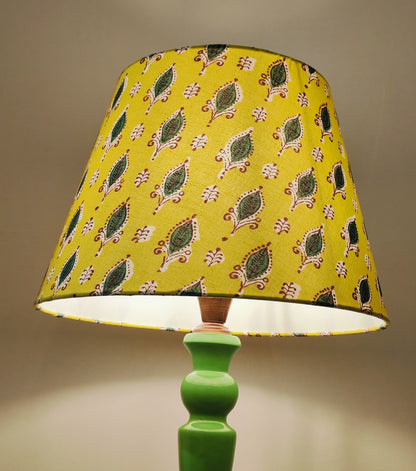 BLOCKPRINTED LAMP SHADE BUTTA