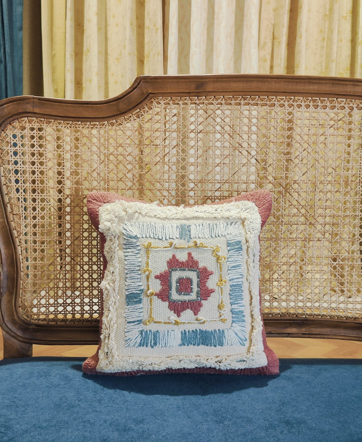 BOHEMIAN TUFTED CUSHION COVER