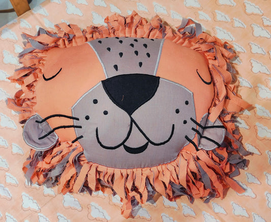 🦁 Sleepy Lion toy– Roar into Dreamland