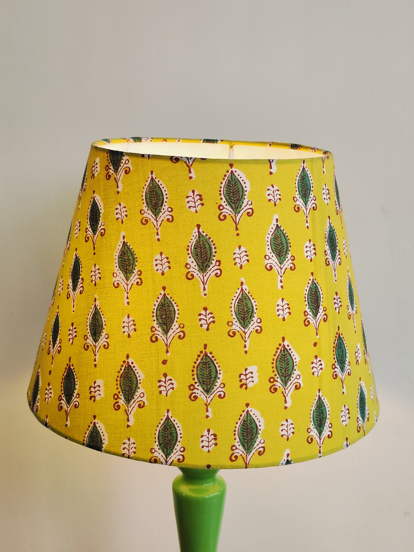 BLOCKPRINTED LAMP SHADE BUTTA