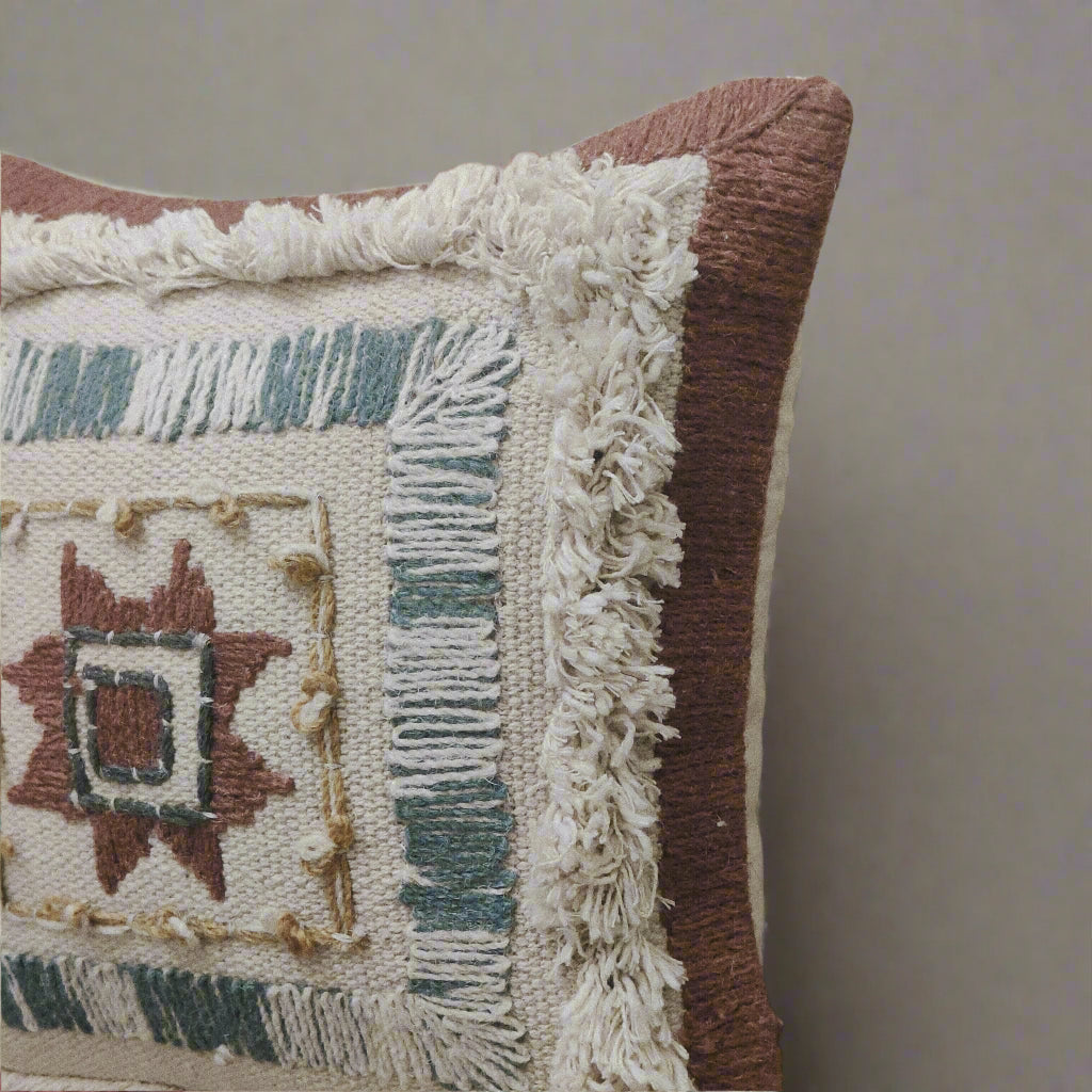 BOHEMIAN TUFTED CUSHION COVER