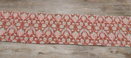 TABLE RUNNER HANDCRAFTED FLORAL