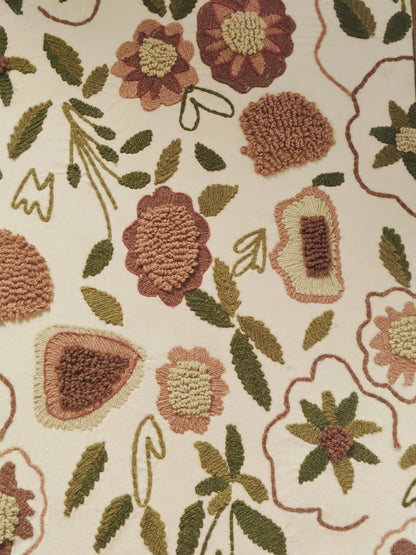 Handwoven Wall Frame – Vintage Garden