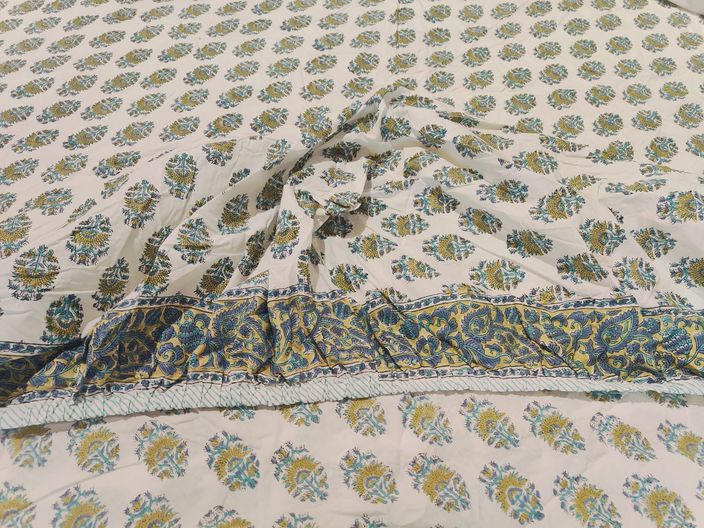 Cotton Fitted Bedsheet Set