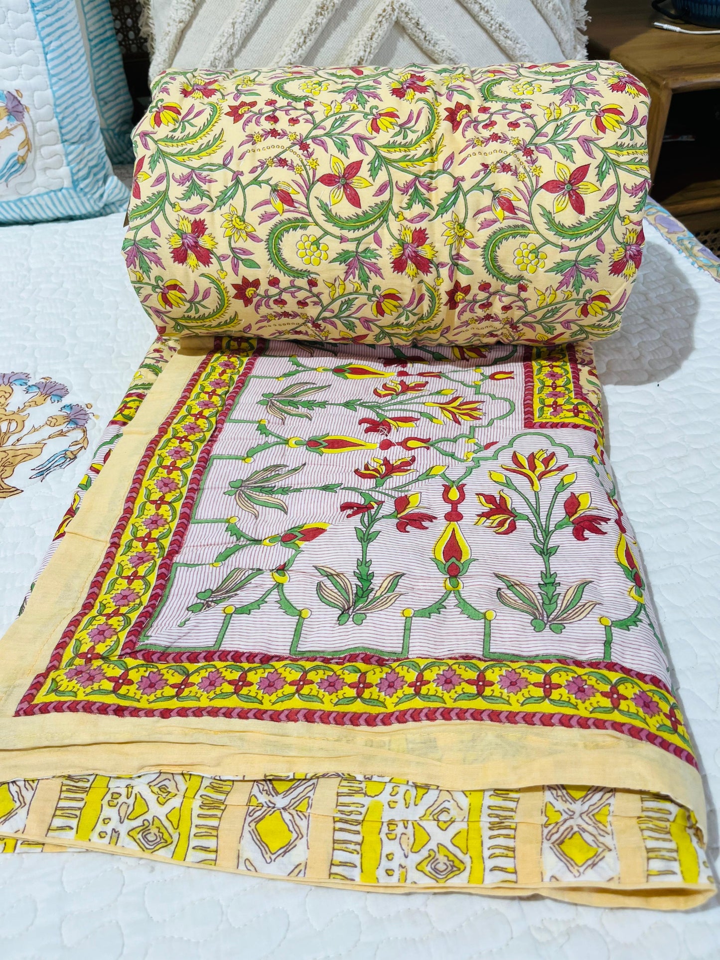 Ac Quilt Mughal single bed
